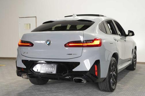 2025 BMW X4 xDrive30i