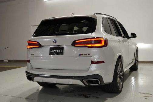 2023 BMW X5 M50i