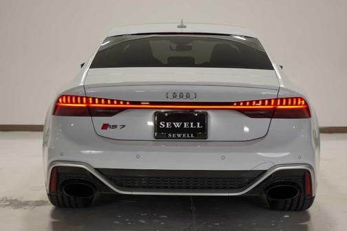 2022 Audi RS 7 4.0T quattro