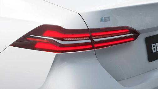 2026 BMW i5 xDrive40