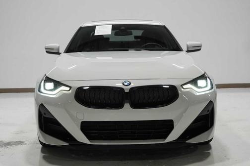 2025 BMW 230 i xDrive