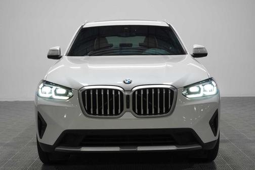 Mineral White Metallic 2023 BMW X3 sDrive30i