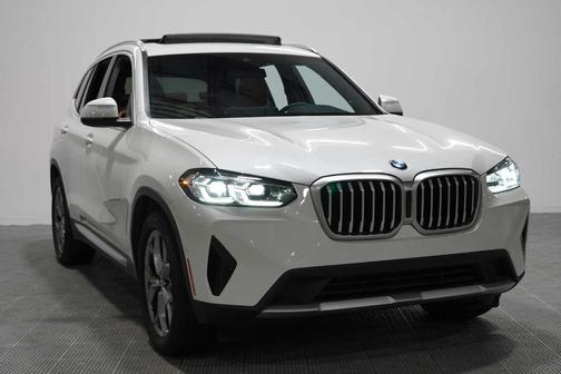 Mineral White Metallic 2023 BMW X3 sDrive30i