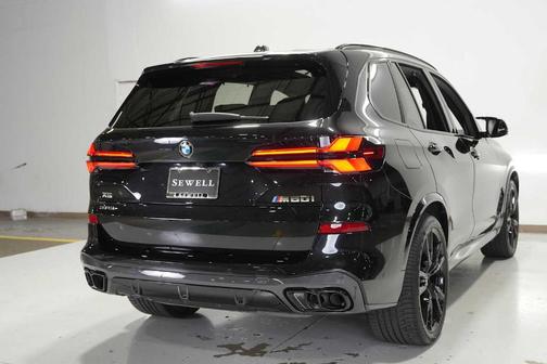 2024 BMW X5 M60i