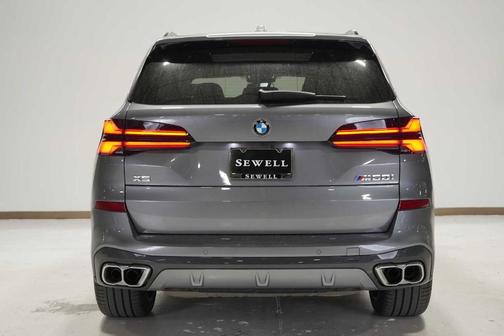 2025 BMW X5 M60i