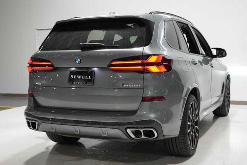 2025 BMW X5 M60i