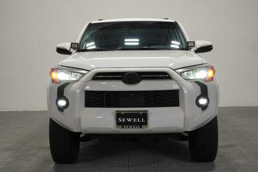 Ice 2024 Toyota 4Runner SR5 Premium