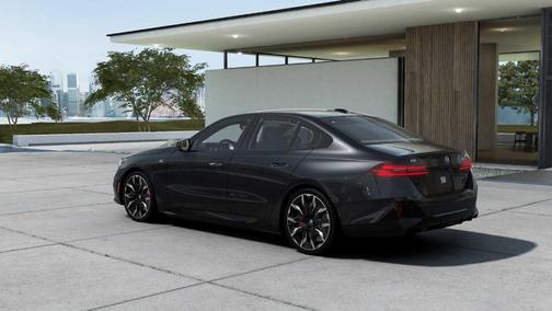2025 BMW i5 M60
