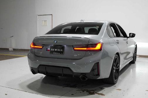 2023 BMW 330 i