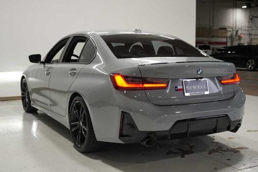 2023 BMW 330 i