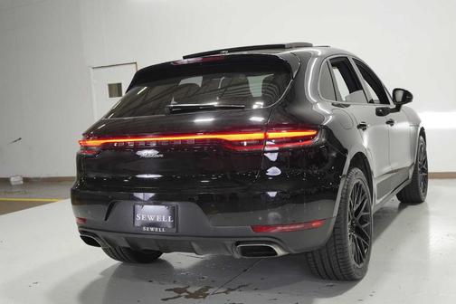 2020 Porsche Macan Base