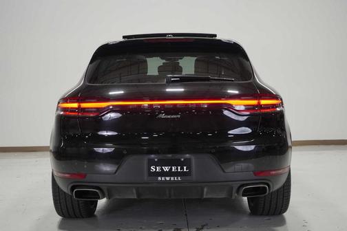 2020 Porsche Macan Base