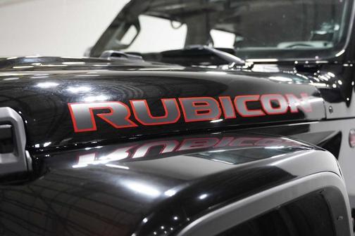 Black Clearcoat 2022 Jeep Gladiator Rubicon