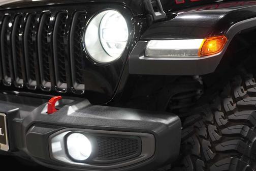 Black Clearcoat 2022 Jeep Gladiator Rubicon