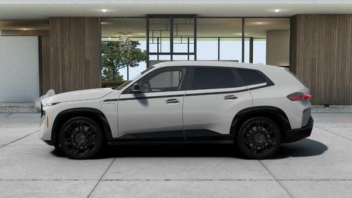 2025 BMW XM Base