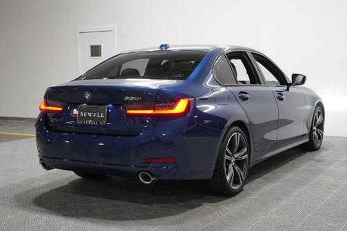 Phytonic Blue Metallic 2023 BMW 330 i