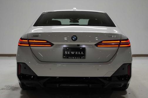 2026 BMW 530 i xDrive