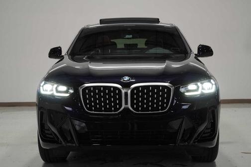 2023 BMW X4 xDrive30i