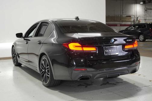 2021 BMW 530 i