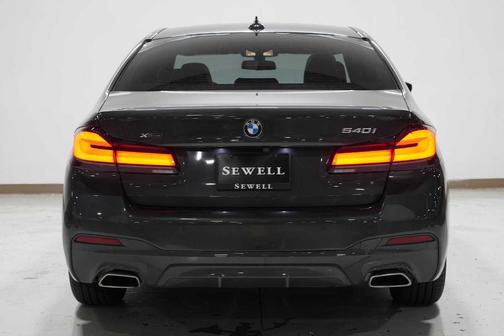 2022 BMW 540 i xDrive