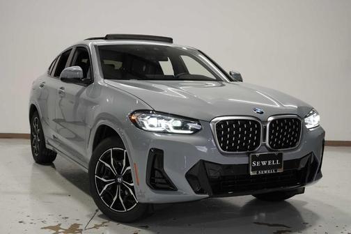 2025 BMW X4 xDrive30i