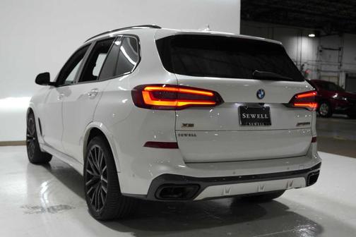 2023 BMW X5 M50i