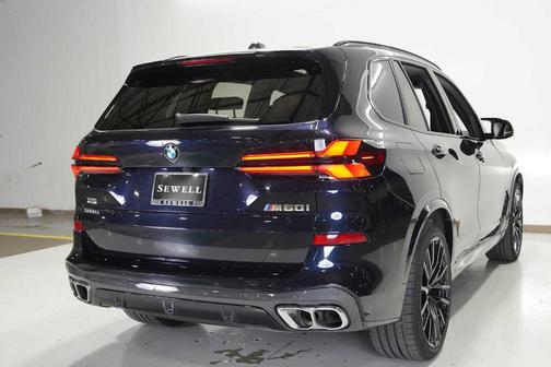 2025 BMW X5 M60i
