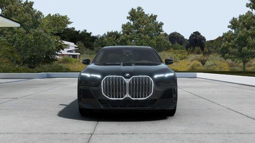 Black Sapphire Metallic 2025 BMW 740 i xDrive