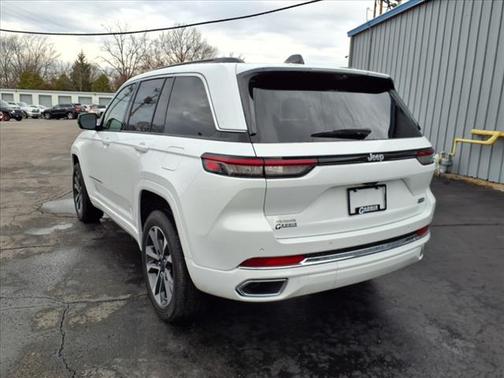 2025 Jeep Grand Cherokee Overland