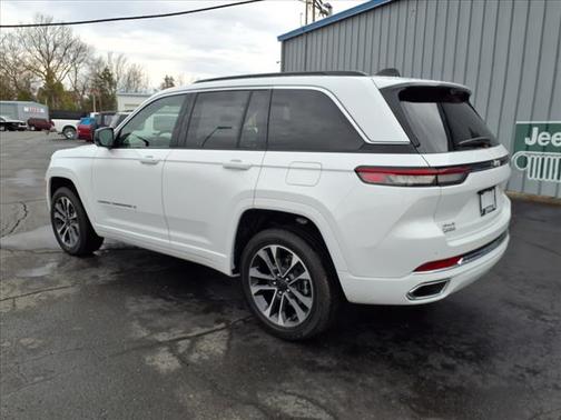 2025 Jeep Grand Cherokee Overland