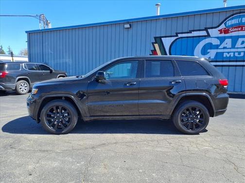 2022 Jeep Grand Cherokee Laredo
