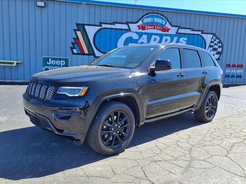 2022 Jeep Grand Cherokee Laredo
