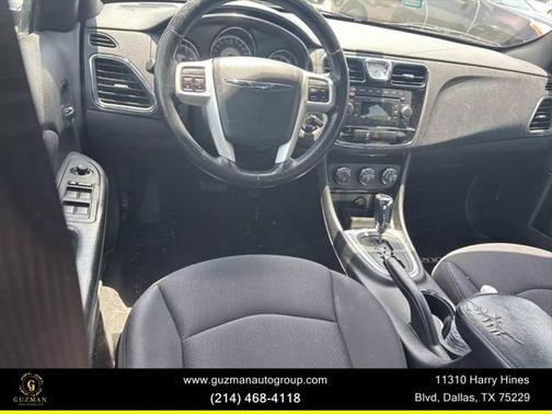 2013 Chrysler 200 Touring