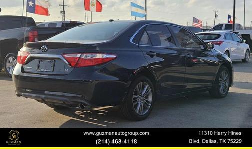 Midnight Black Metallic 2016 Toyota Camry SE