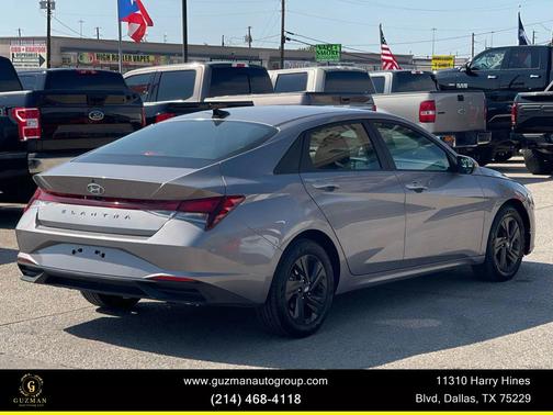 2022 Hyundai ELANTRA SEL