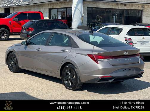 2022 Hyundai ELANTRA SEL