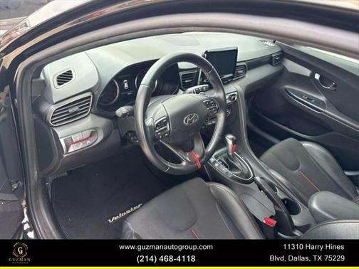 2020 Hyundai Veloster 2
