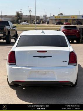 2022 Chrysler 300 Touring
