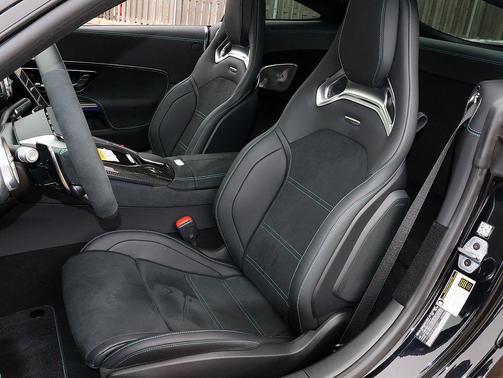 2025 Mercedes-Benz AMG GT 63 Pro