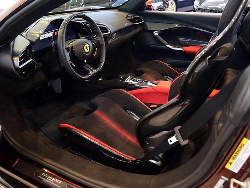 2023 Ferrari 296 GTS 