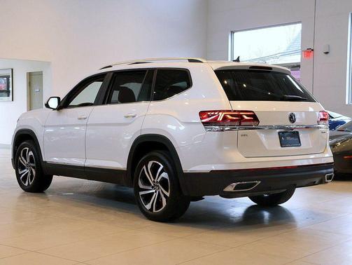 2023 Volkswagen Atlas 2.0T SEL