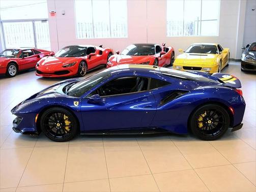 2020 Ferrari 488 Pista Base