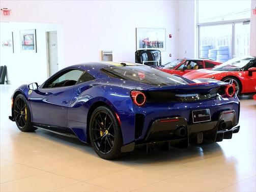 2020 Ferrari 488 Pista Base