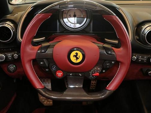 2021 Ferrari 812 GTS Base