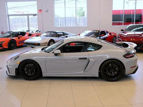 2020 Porsche 718 Cayman GT4