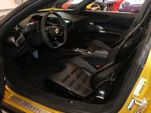 2024 Ferrari SF90 Spider Base