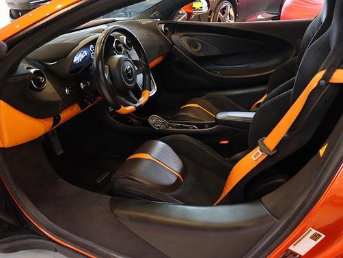 2017 McLaren 570GT Base