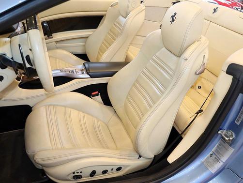 2012 Ferrari California Base