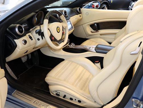 2012 Ferrari California Base