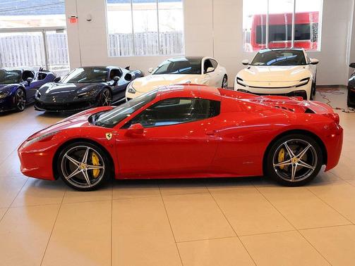 2015 Ferrari 458 Spider Base